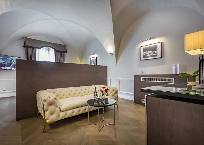 Luxe hotel: Palazzo Alfieri - Place Of Charme