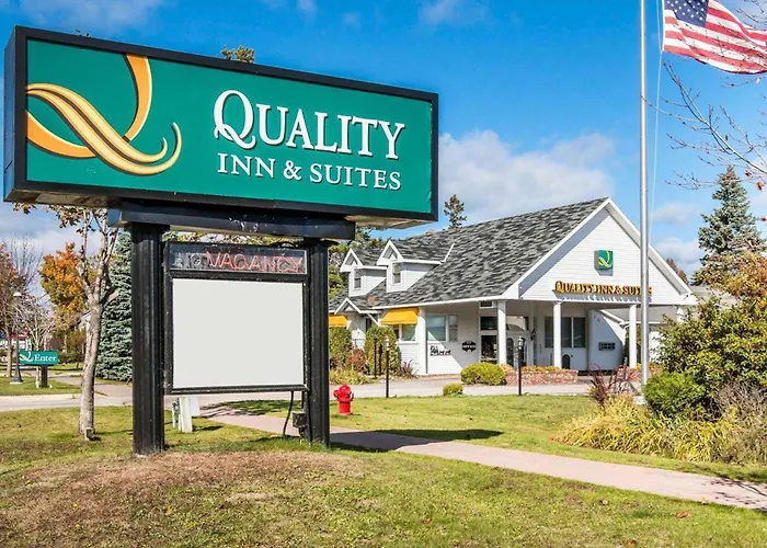 Quality Inn & Suites Mackinaw City Beachfront