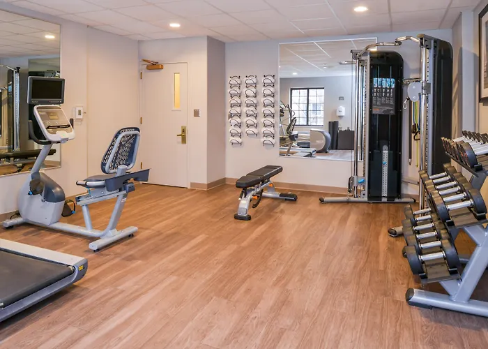 Dog friendly hotels Staybridge Suites Indianapolis-Fishers By Ihg