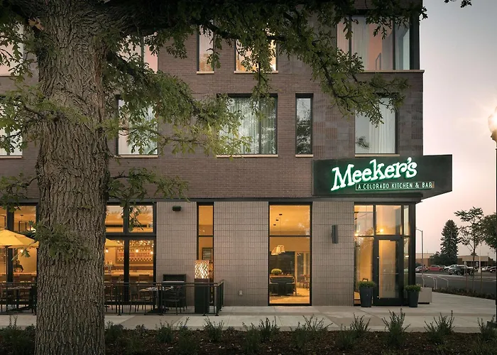 Luxury hotel only: Doubletree By Hilton Greeley At Lincoln Park