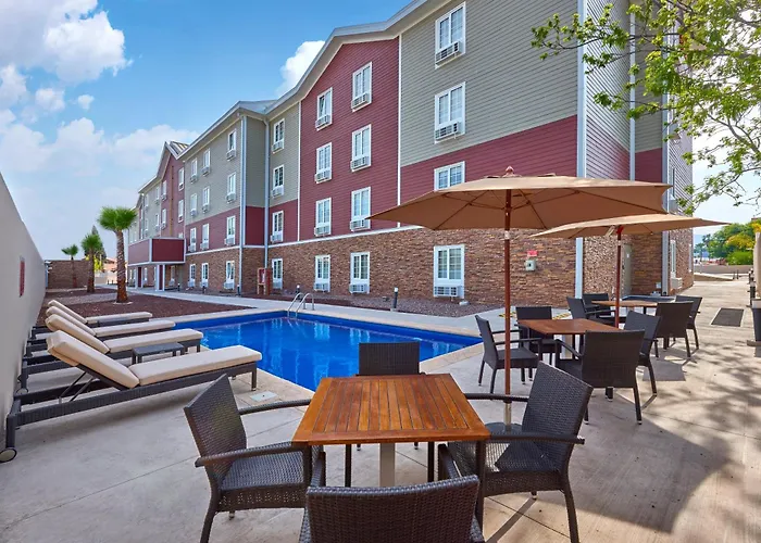 Extended Suites Cumbres