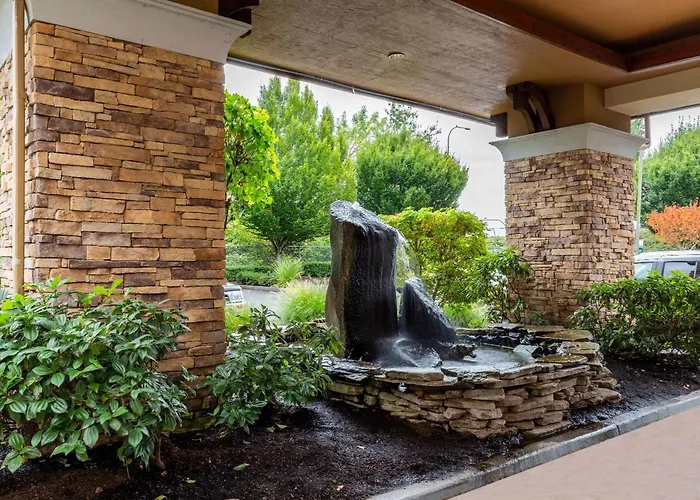 Resort: La Quinta By Wyndham Vancouver