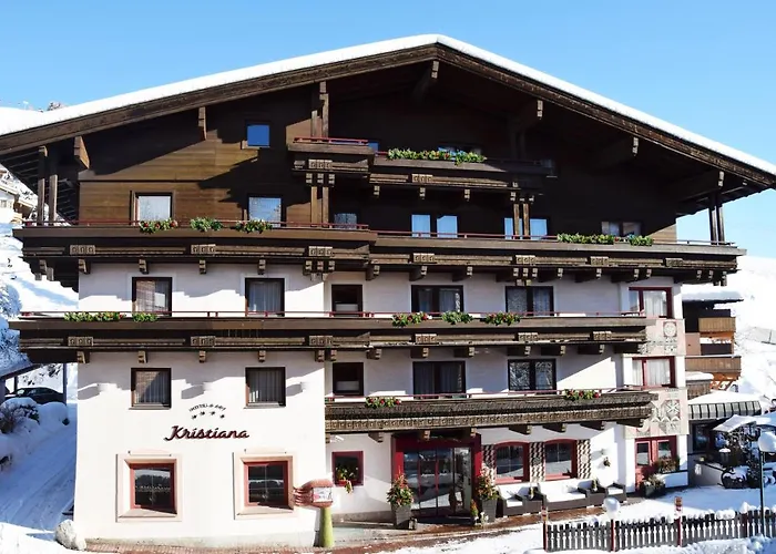 Resort: Hotel & Art Kristiana