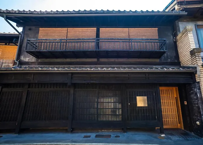 Rinn Machiya Kuon