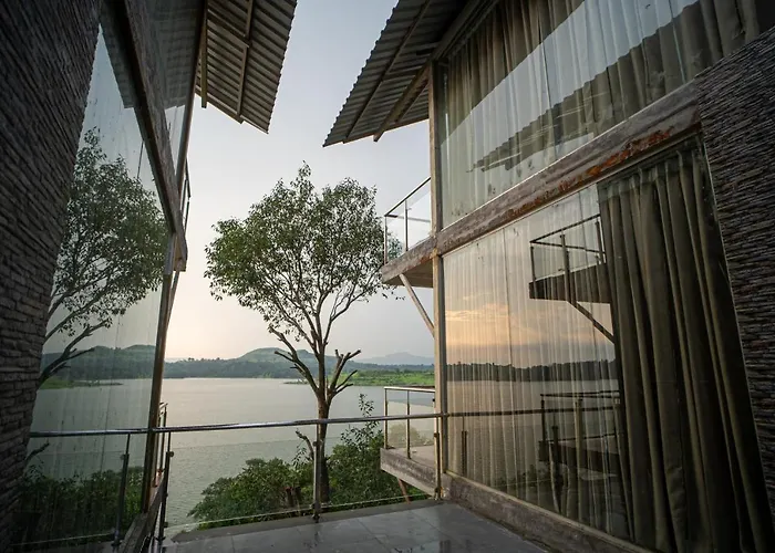 Shvas Island Resort