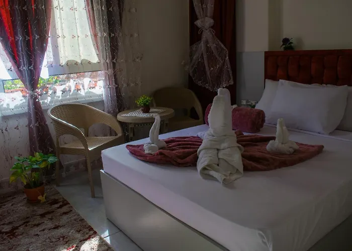 Crown Hotel