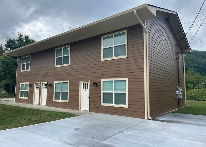 High Valley Apartments