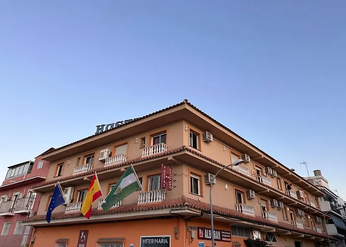 Hotel near College: Hostal San Felipe
