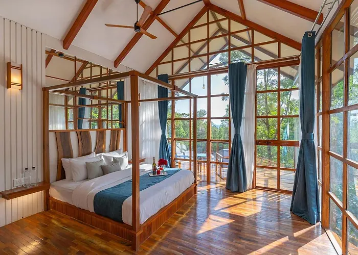 Stayvista At Cicada Chikmagalur 2Bhk Breakfast Included With Amazing View