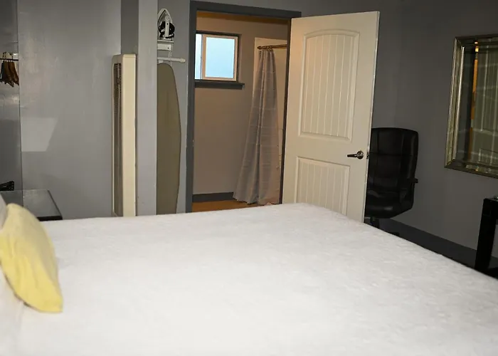 Budget Inn At The Heavenly Gondola