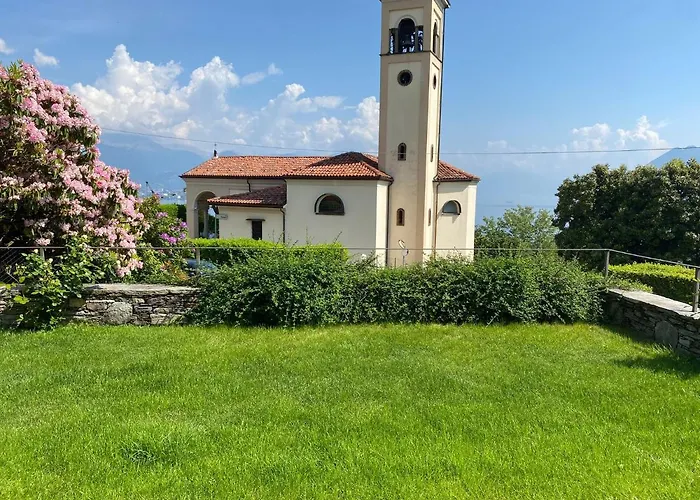 Casa vacanza: Villa Rubino Apartment con giardino e jacuzzi vista lago