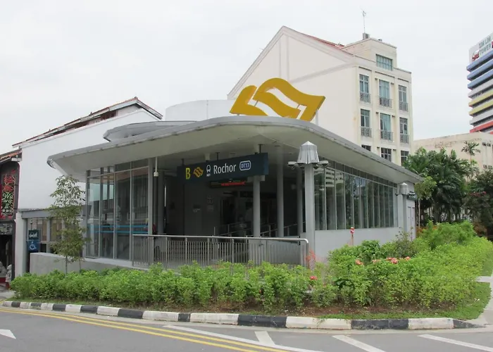 Cheap hotels Single Or Twin No Window Room With Sharing Bathroom And Toilet In Sandpiper