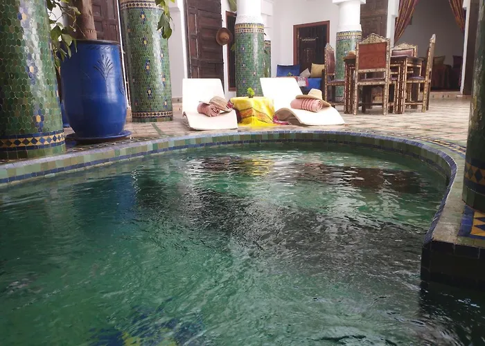 Tahar Oasis