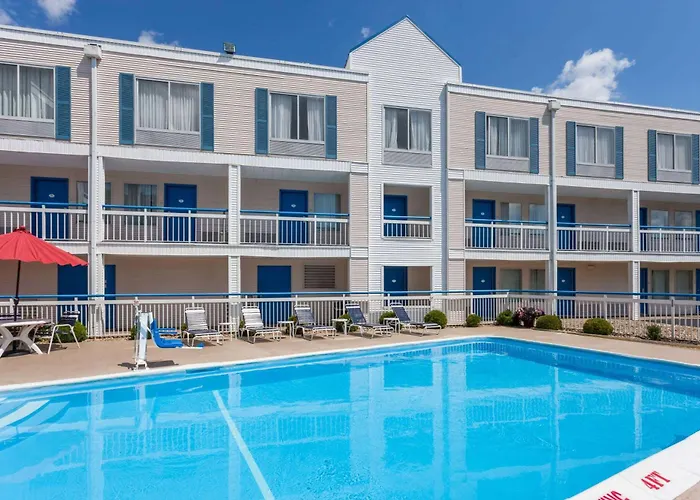 Baymont By Wyndham Peoria