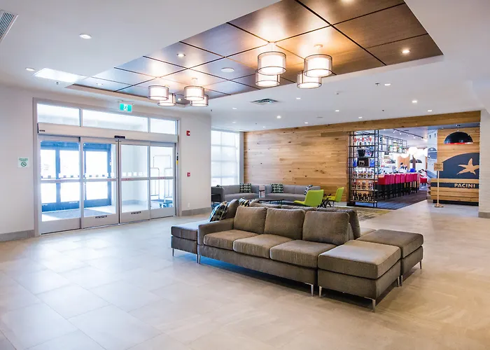 Holiday Inn & Suites South - Conference Ctr By Ihg