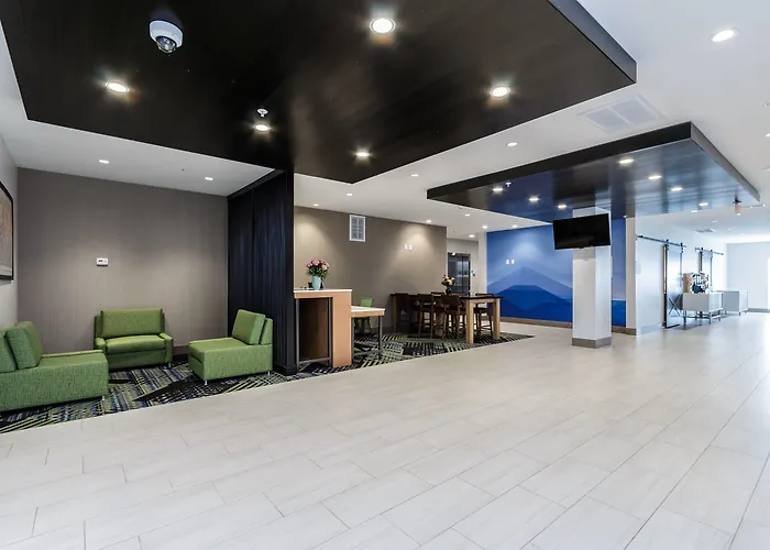 Holiday Inn Express & Suites- South Bend Casino By Ihg