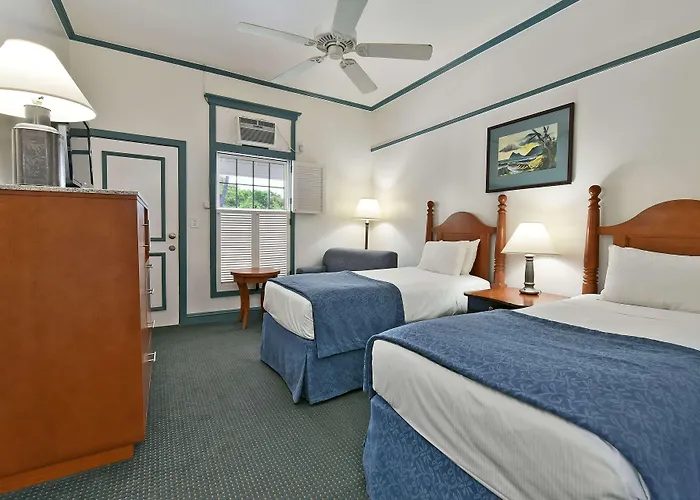 Hotel with pool: Best Western Pioneer Inn