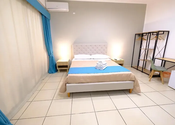  Donna Elena B&B