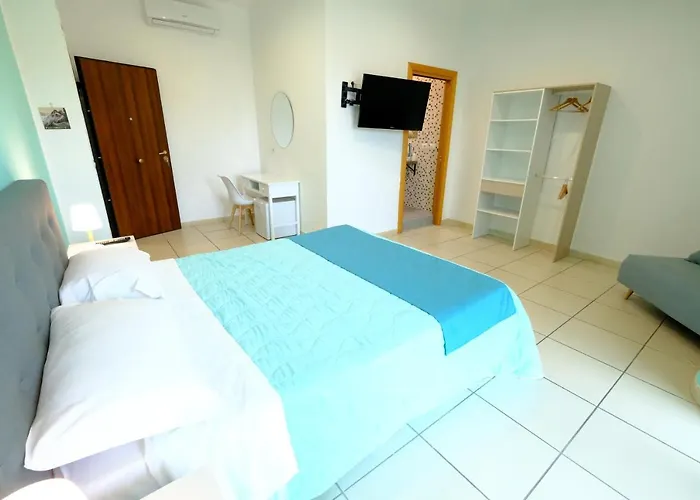  Donna Elena B&B