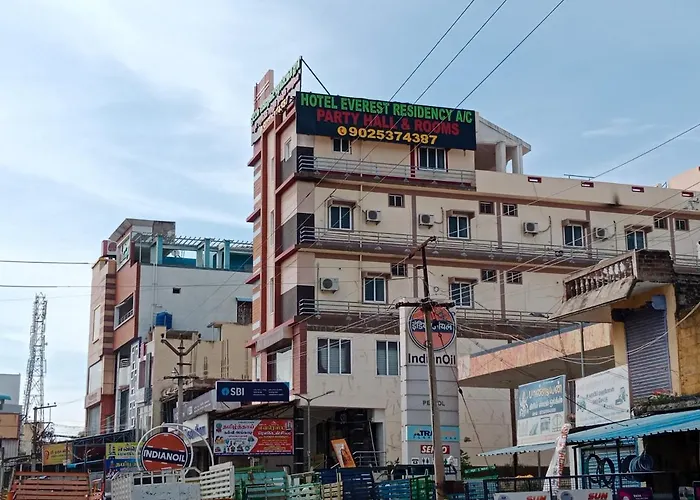 Everest Residency