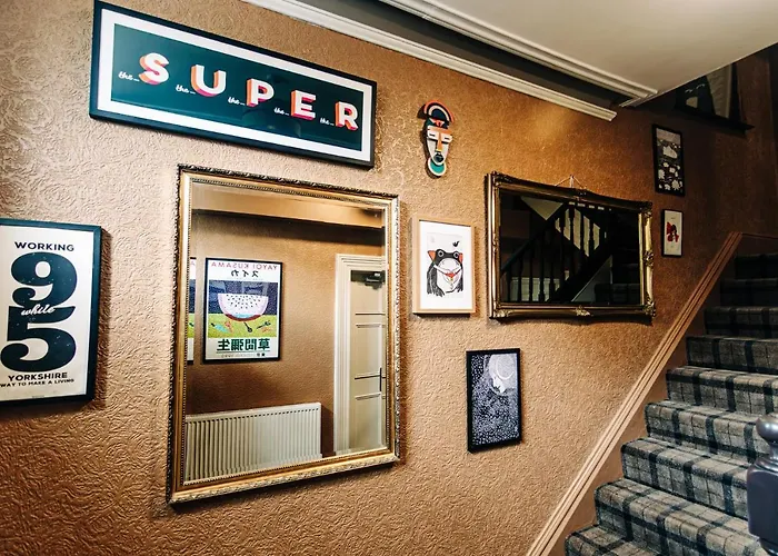Family Hotel: The Marmot