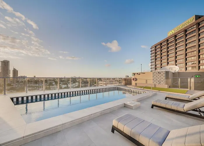 Oaks Hyde Park Suites
