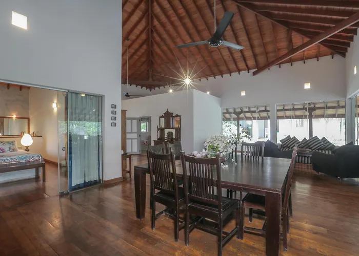 Villa: Villa Hundira