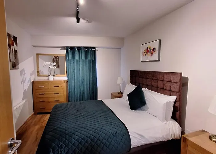 Five Lamps Suites