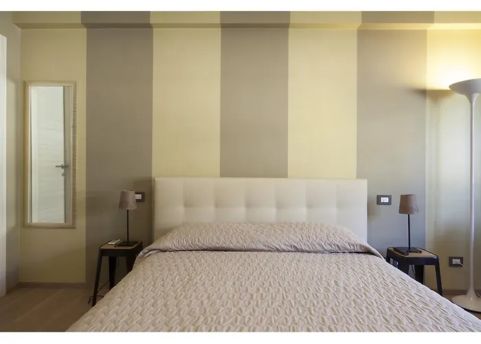  Alex'S Guest House