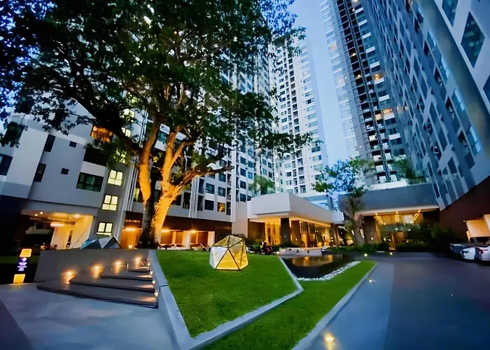 Ferienvermietung: The Base Apartments At Central Pattaya