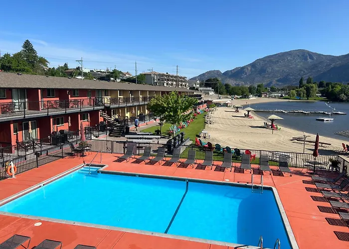 Hotels with pool Safari Beach Resort
