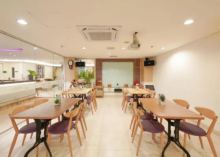 Heef Hotel
