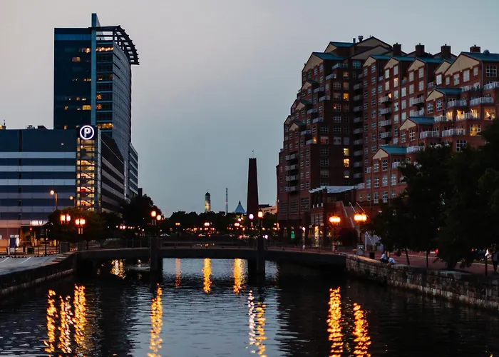 Romantic hotel: Baltimore Marriott Waterfront