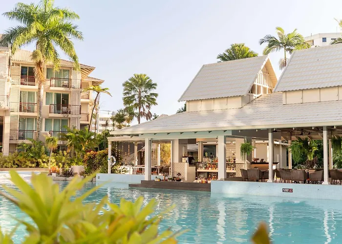 Novotel Oasis Resort