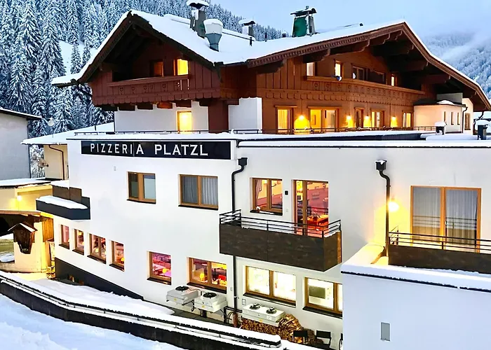 Dorfplatzl Garni Apartments & B&B