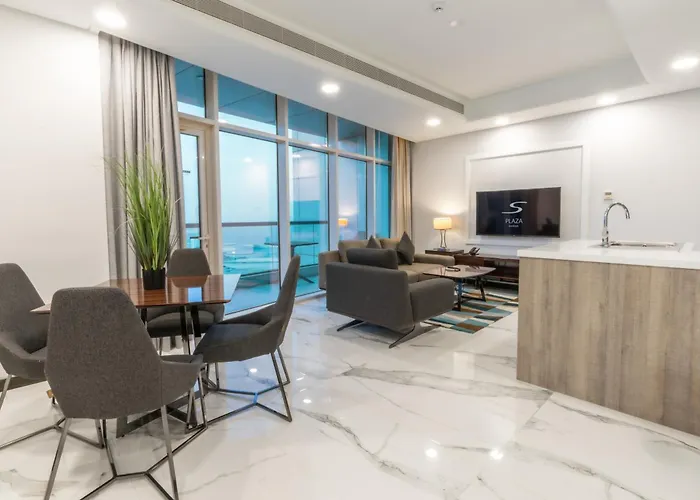 S Plaza Suites Hotel