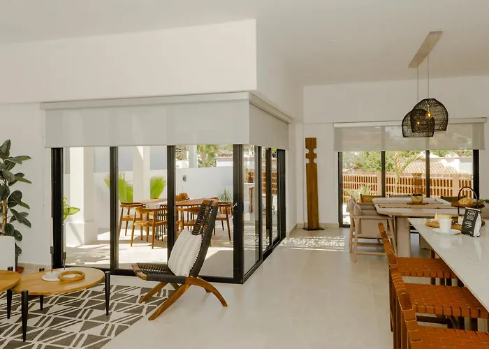 Perros hoteles Casa Gallo, Heated Pool, Exclusive Beach & Great Location