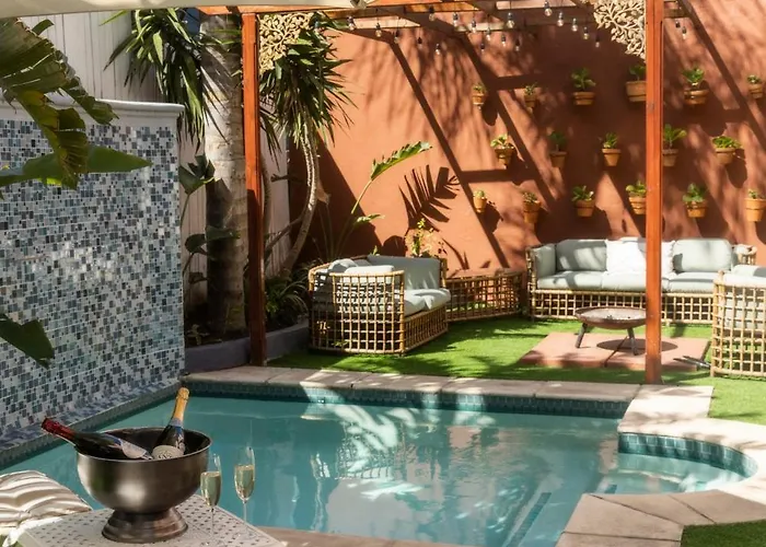 Guest house: Sweet Orange Guest House