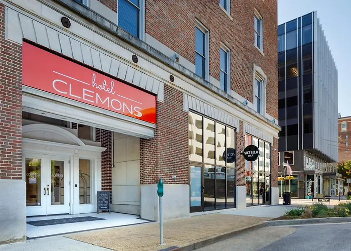 Hotel Clemons