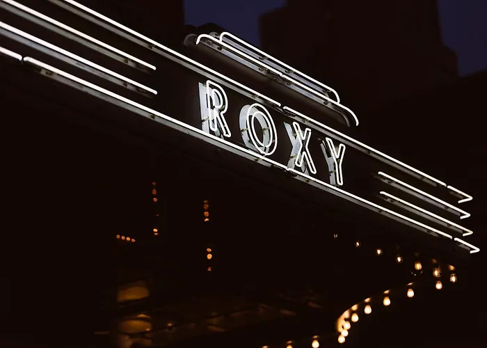 Hotel with view: Roxy Hotel New York