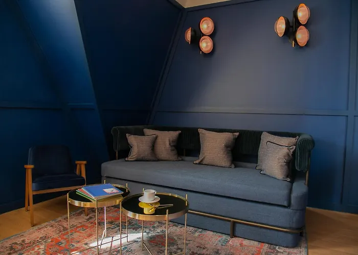In Luxury hotels Le Ballu
