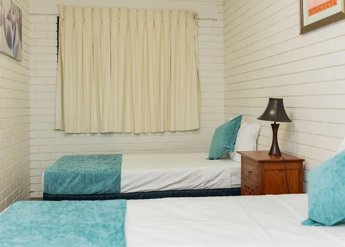 Trickett Gardens Holiday Inn