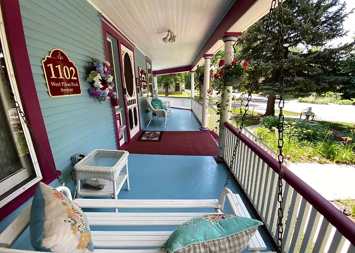 Holden House 1902 Bed & Breakfast Inn
