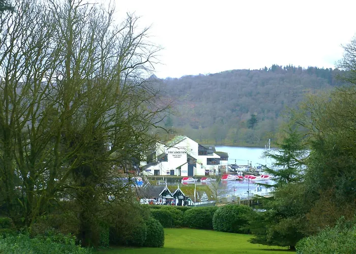 Bowness Bay Suites (Adults Only)