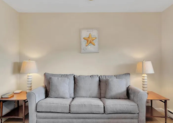 Cheap hotels Montauk Oceanside Suites
