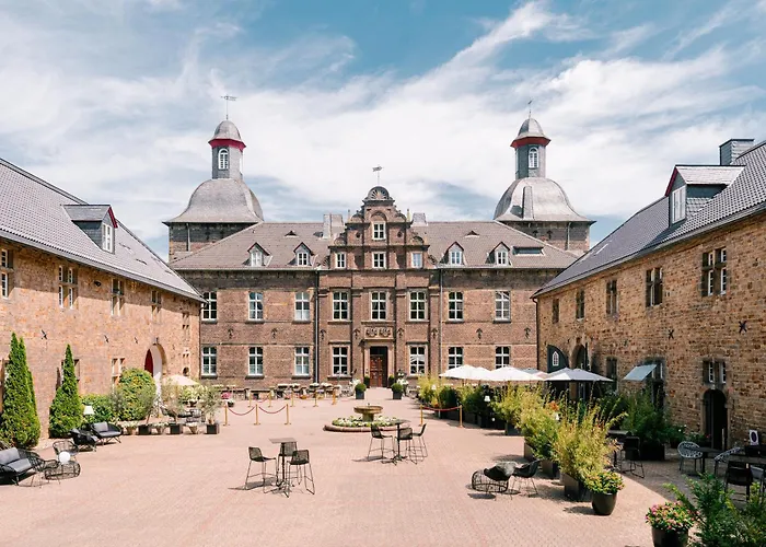 Family Hotel: Schlosshotel Hugenpoet