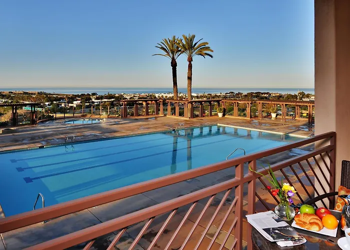 Cheap hotel: Grand Pacific Palisades Resort