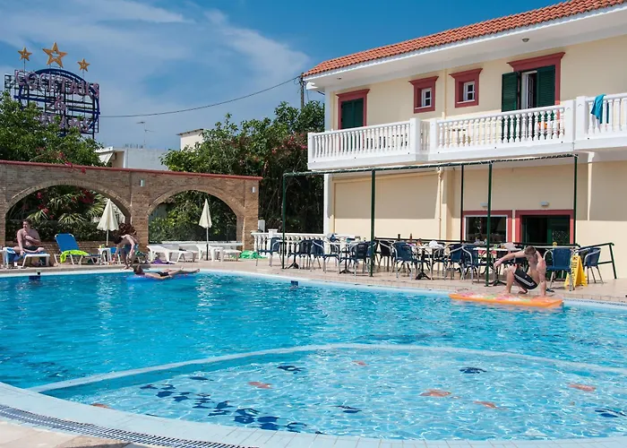 Club Zante Plaza