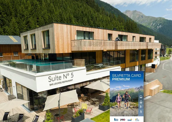Kinderhotel All-Suite Resort Paznaun