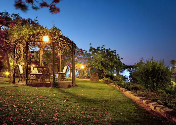 Luxury hotel only: The Scots Hotel